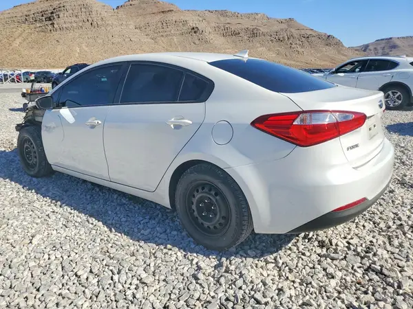 KNAFX4A66G5558672 2016 KIA FORTE - Image 2