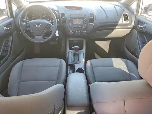 KNAFX4A66G5558672 2016 KIA FORTE - Image 8