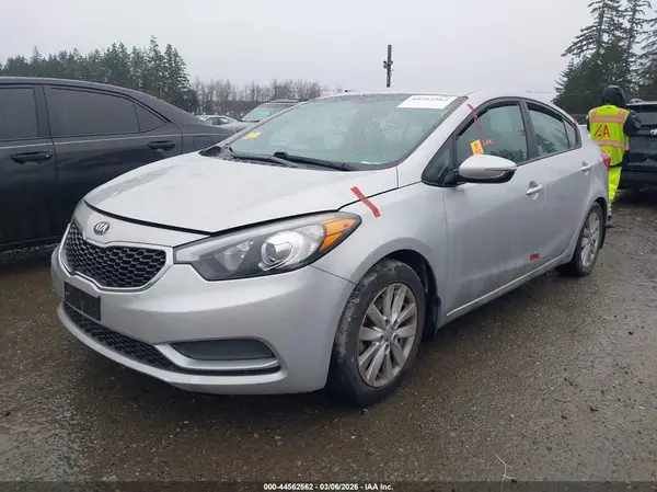 KNAFX4A66G5560003 2016 KIA FORTE - Image 2