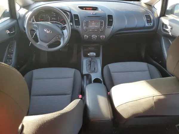 KNAFX4A66G5561698 2016 KIA FORTE - Image 8
