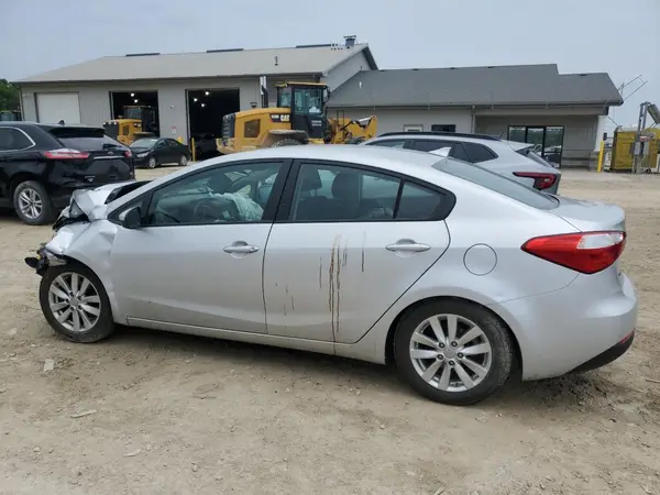 KNAFX4A66G5565055 2016 KIA FORTE - Image 2