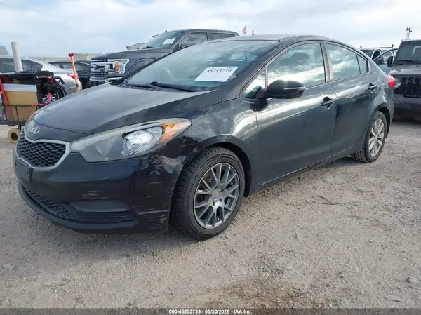 KNAFX4A66G5580087 2016 KIA FORTE - Image 2