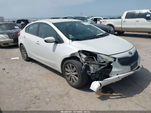 KNAFX4A66G5591297 2016 KIA FORTE - Image 1