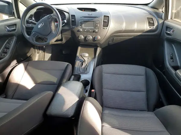 KNAFX4A66G5591316 2016 KIA FORTE - Image 8