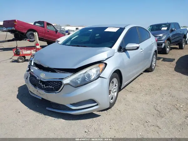 KNAFX4A66G5594877 2016 KIA FORTE - Image 2