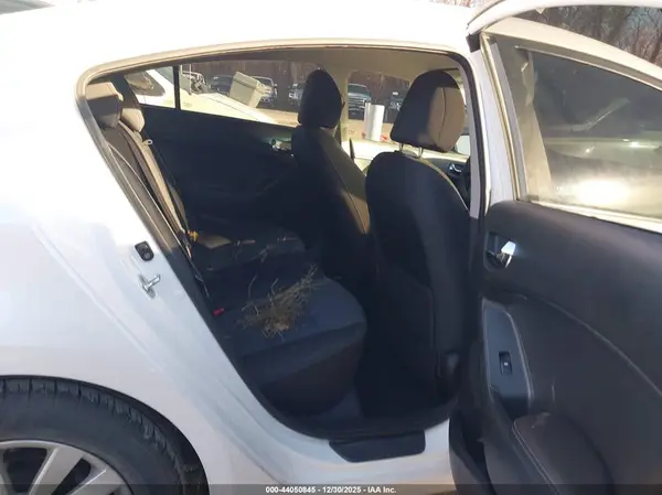 KNAFX4A66G5595821 2016 KIA FORTE - Image 8