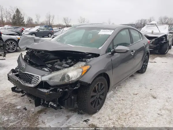 KNAFX4A66G5599061 2016 KIA FORTE - Image 2