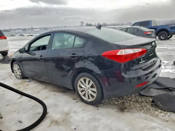 KNAFX4A66G5609877 2016 KIA FORTE - Image 2