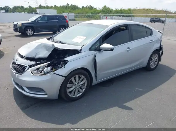 KNAFX4A66G5612567 2016 KIA FORTE - Image 2