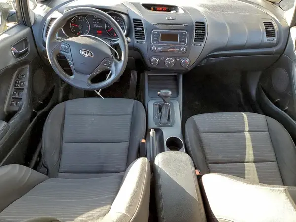 KNAFX4A67G5437875 2016 KIA FORTE - Image 8
