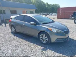 KNAFX4A67G5439271 2016 KIA FORTE