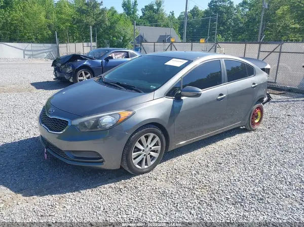 KNAFX4A67G5439271 2016 KIA FORTE - Image 2