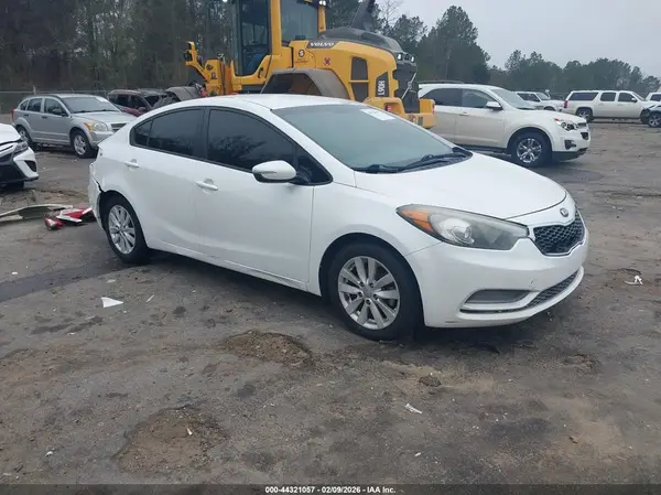KNAFX4A67G5439299 2016 KIA FORTE - Image 1