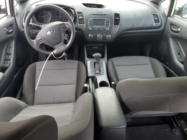 KNAFX4A67G5443465 2016 KIA FORTE - Image 8