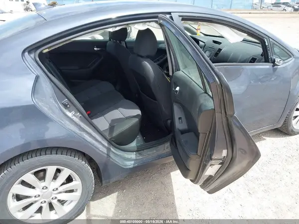 KNAFX4A67G5462727 2016 KIA FORTE - Image 8