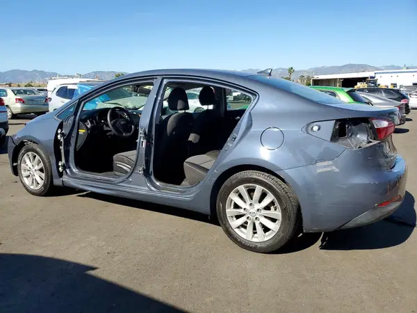 KNAFX4A67G5470407 2016 KIA FORTE - Image 2
