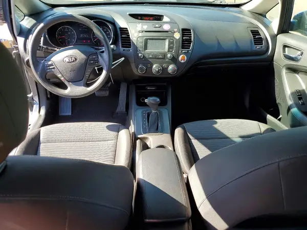 KNAFX4A67G5470407 2016 KIA FORTE - Image 8