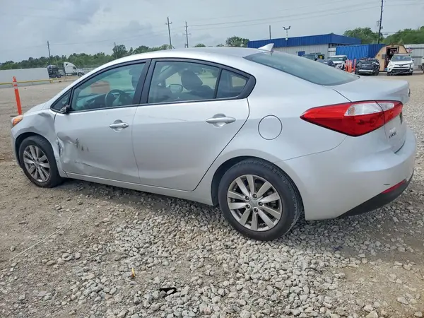 KNAFX4A67G5477714 2016 KIA FORTE - Image 2