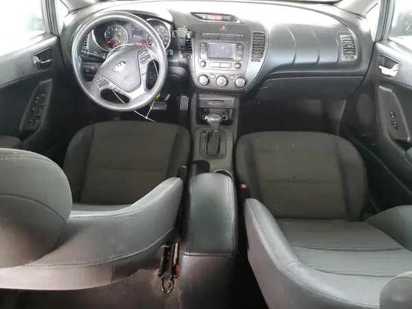 KNAFX4A67G5477888 2016 KIA FORTE - Image 8