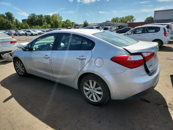 KNAFX4A67G5478295 2016 KIA FORTE - Image 2