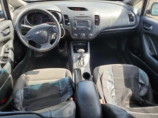 KNAFX4A67G5478295 2016 KIA FORTE - Image 8