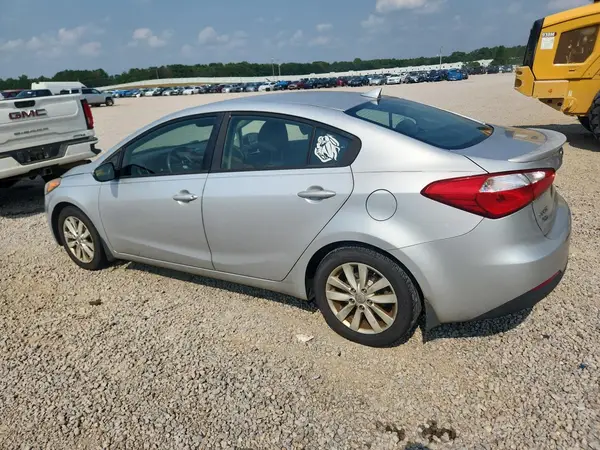 KNAFX4A67G5502336 2016 KIA FORTE - Image 2