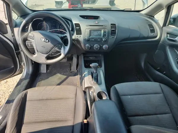 KNAFX4A67G5502336 2016 KIA FORTE - Image 8