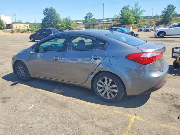 KNAFX4A67G5502854 2016 KIA FORTE - Image 2