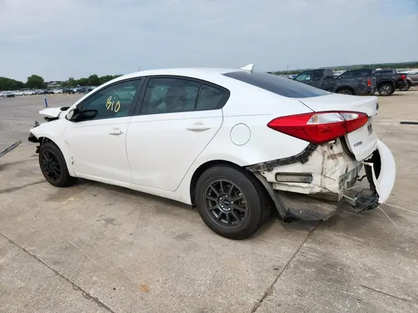 KNAFX4A67G5503034 2016 KIA FORTE - Image 2