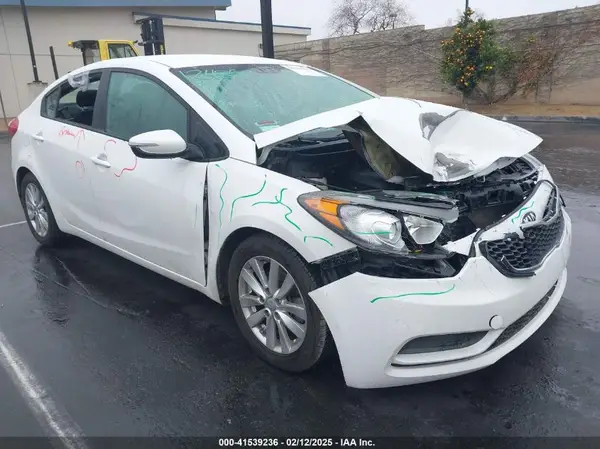 KNAFX4A67G5508931 2016 KIA FORTE - Image 1