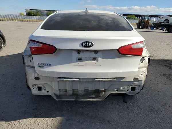 KNAFX4A67G5510226 2016 KIA FORTE - Image 6