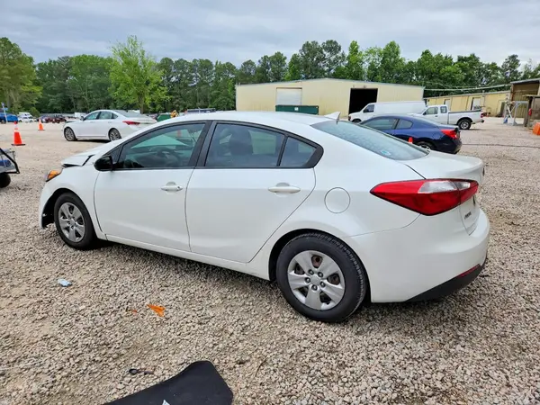 KNAFX4A67G5532419 2016 KIA FORTE - Image 2
