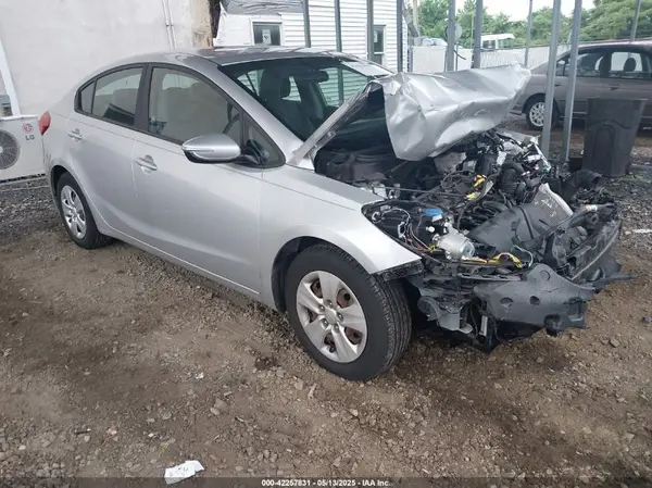 KNAFX4A67G5541315 2016 KIA FORTE - Image 1