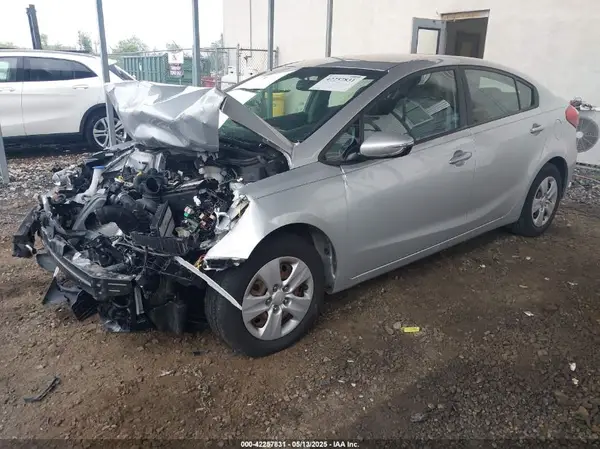 KNAFX4A67G5541315 2016 KIA FORTE - Image 2
