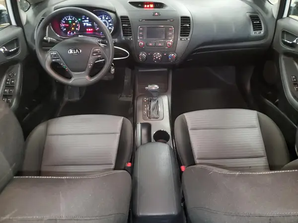 KNAFX4A67G5549818 2016 KIA FORTE - Image 8
