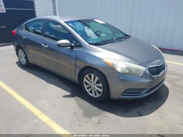 KNAFX4A67G5550953 2016 KIA FORTE - Image 1