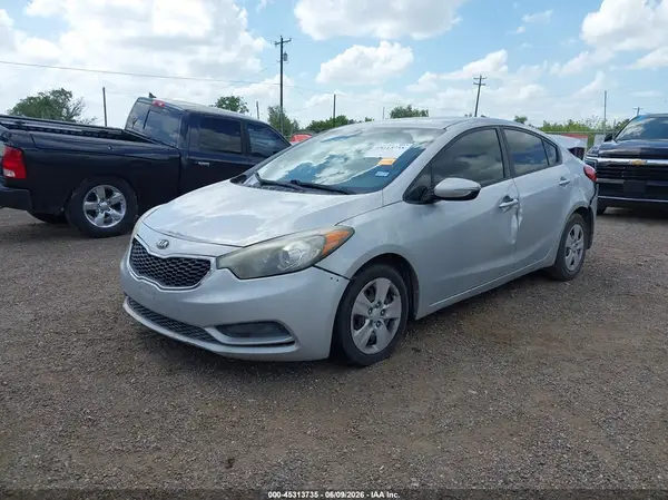 KNAFX4A67G5551407 2016 KIA FORTE - Image 2