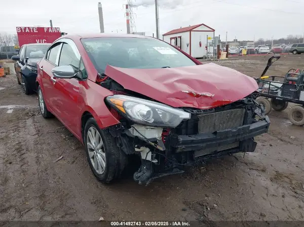 KNAFX4A67G5557885 2016 KIA FORTE - Image 1