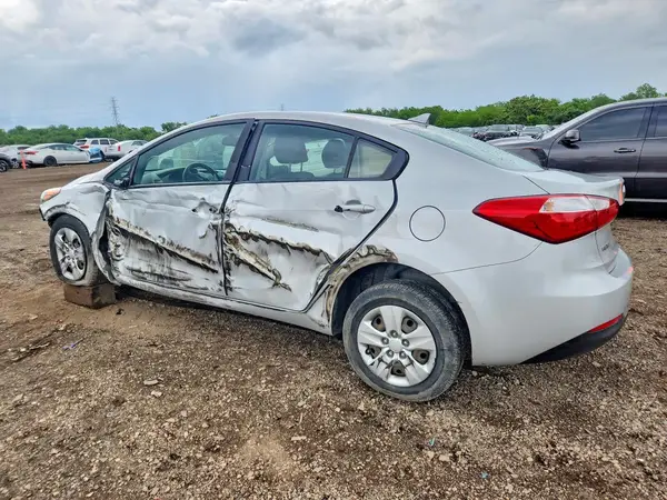 KNAFX4A67G5574427 2016 KIA FORTE - Image 2