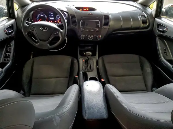 KNAFX4A67G5589719 2016 KIA FORTE - Image 8