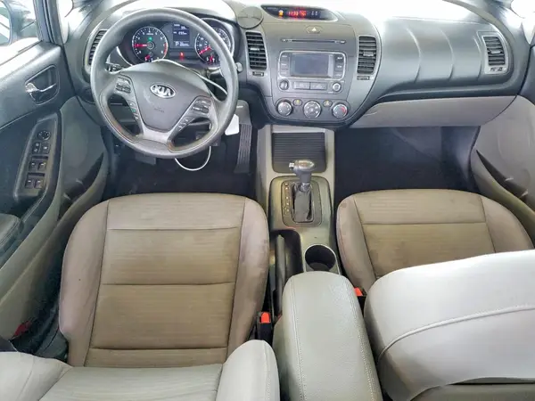 KNAFX4A67G5592961 2016 KIA FORTE - Image 8