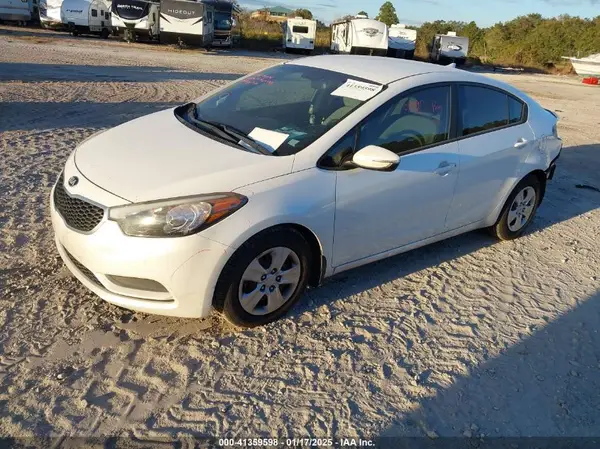 KNAFX4A67G5605742 2016 KIA FORTE - Image 2