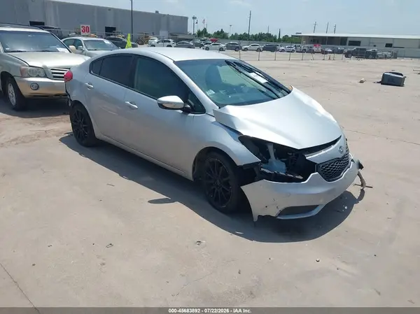 KNAFX4A67G5608625 2016 KIA FORTE - Image 1