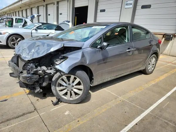 KNAFX4A67G5609175 2016 KIA FORTE - Image 1
