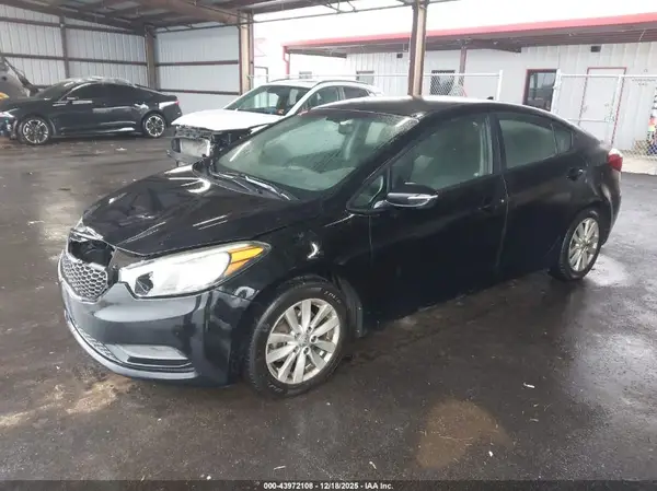 KNAFX4A68G5439473 2016 KIA FORTE - Image 2