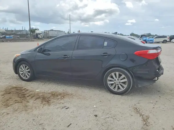 KNAFX4A68G5439652 2016 KIA FORTE - Image 2