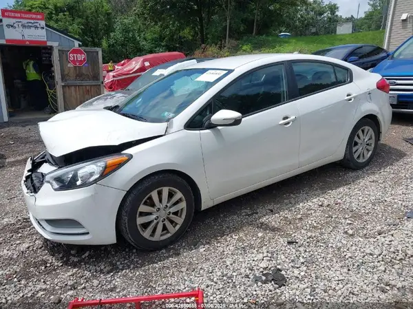 KNAFX4A68G5440168 2016 KIA FORTE - Image 2