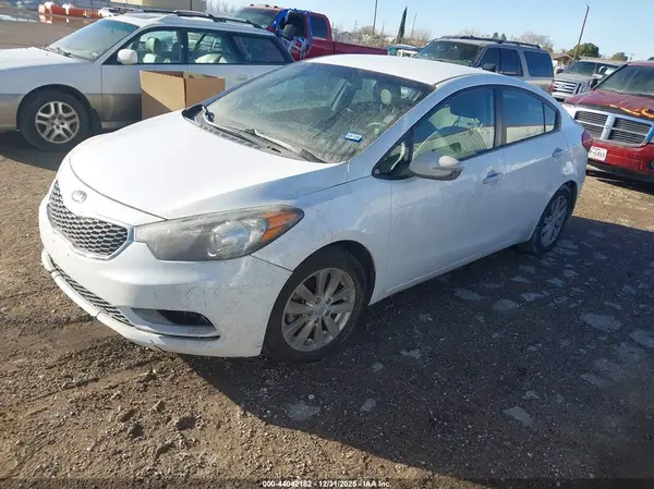 KNAFX4A68G5440915 2016 KIA FORTE - Image 2