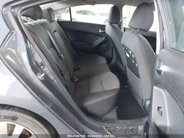 KNAFX4A68G5443619 2016 KIA FORTE - Image 8