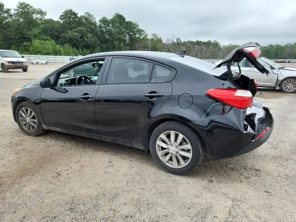 KNAFX4A68G5446052 2016 KIA FORTE - Image 2